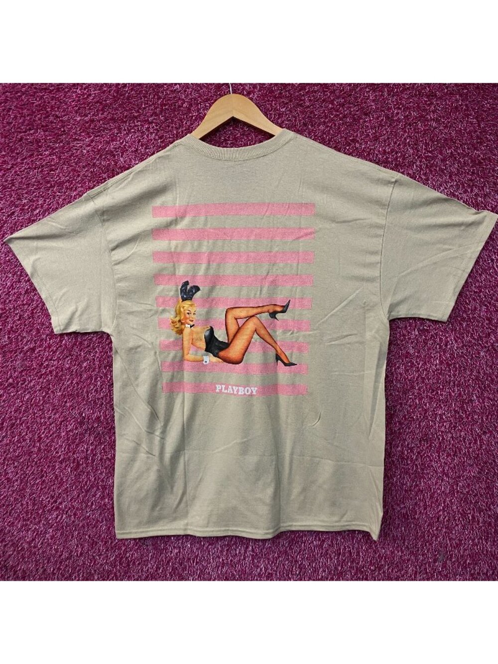 Playboy "Hop To It" Retro Graphic T-Shirt XL